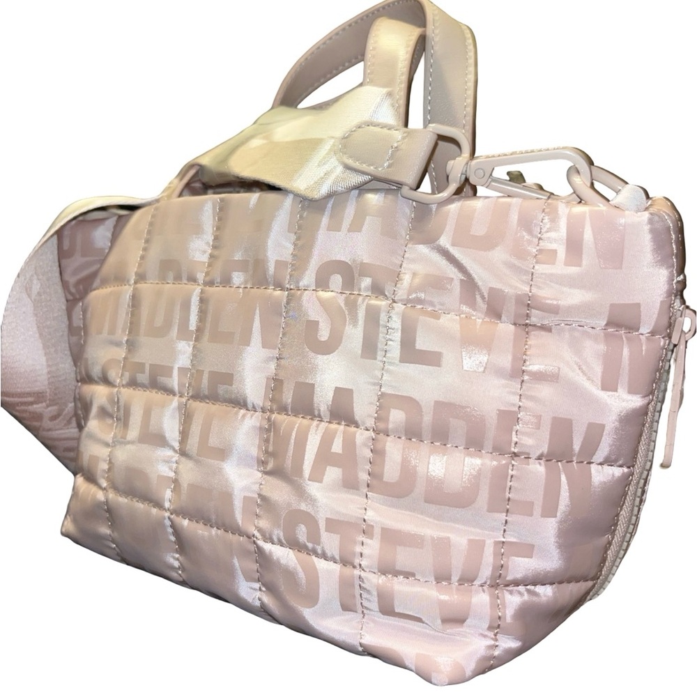 Steve Madden Blush Quilted Crossbody Bag - Picture 5 of 7